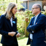 Martina Hagemann im Dialog (mit freundlicher Genehmigung von Frank Nürnberger, Rotary Club Berlin-Platz der Republik)