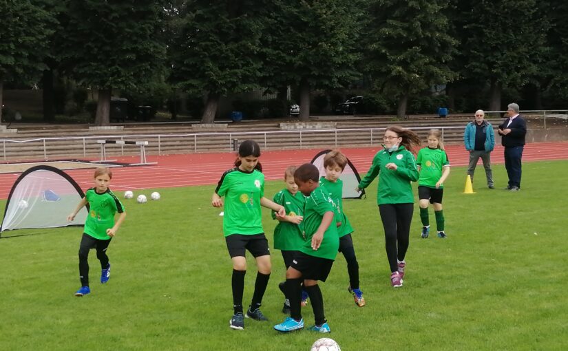 Fußballkinder des BSC Rehberge 1945 kicken jetzt rotarisch